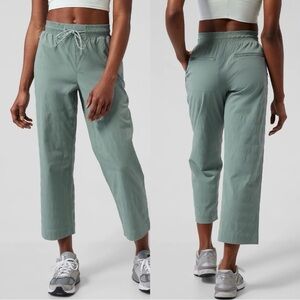Athleta Trekkie Straight Crop Pant